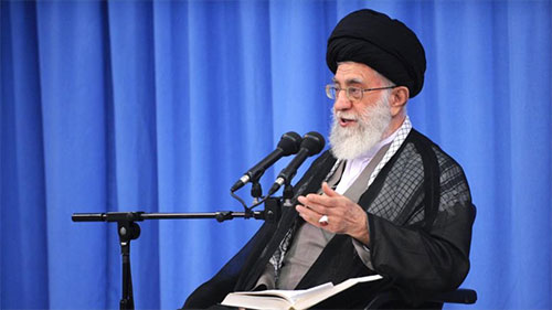 Líder supremo de Irán denuncia planes “terroristas” de EEUU en Afganistán